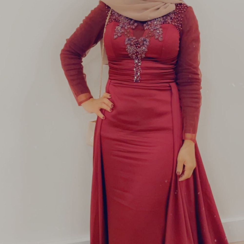 Dress - Picture 2 of 3